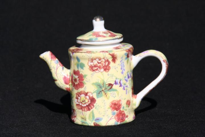 Cottage Life Mini Teapot Jug Shape